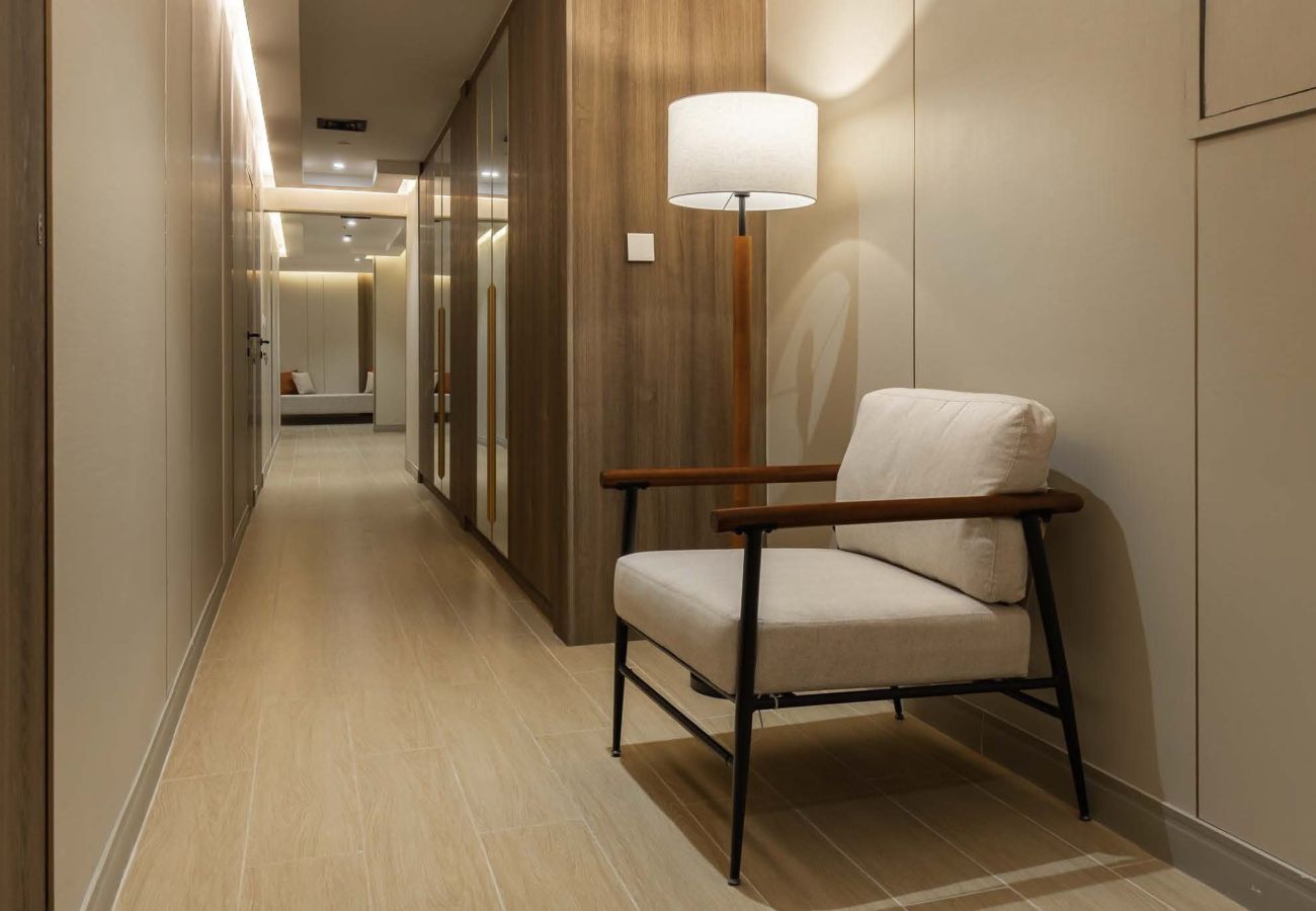 Apartment in Dubai - Ultimate Luxury Penthouse w/ Pool & Marina Views 