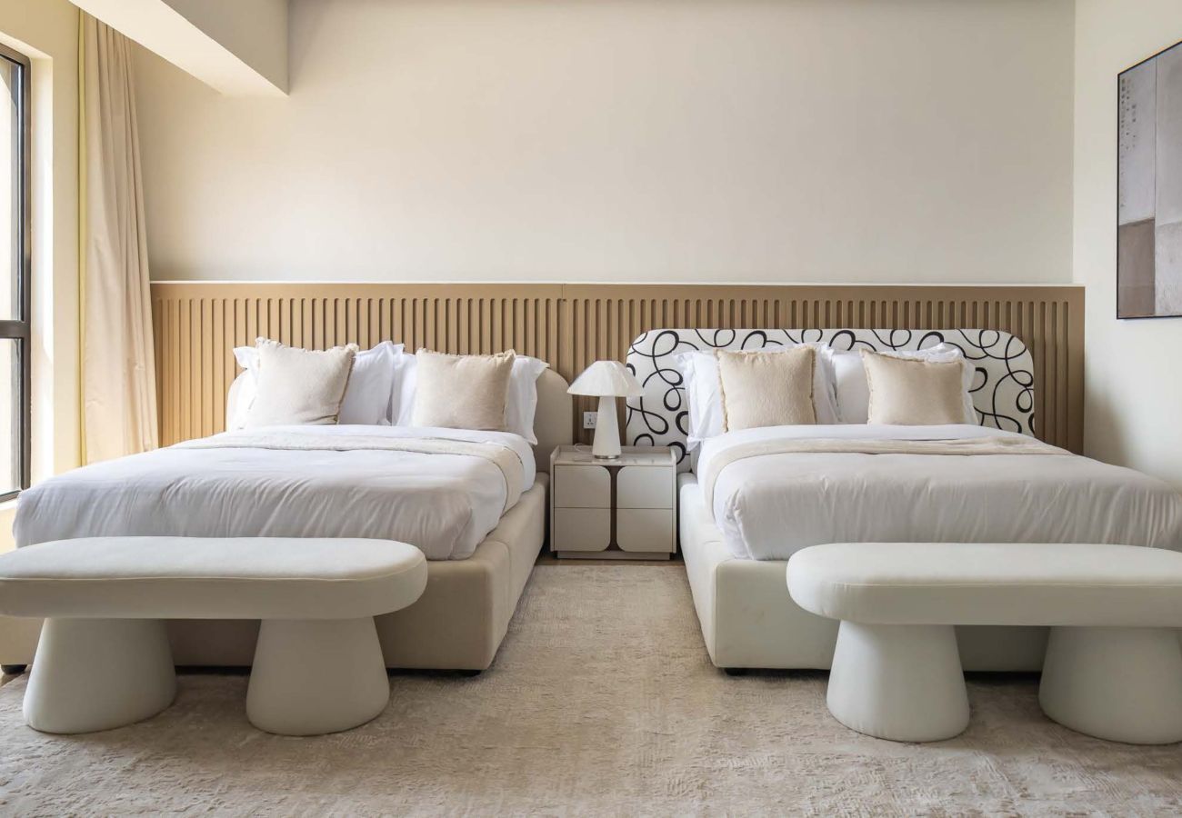 Apartment in Dubai - Ultimate Luxury Penthouse w/ Pool & Marina Views 