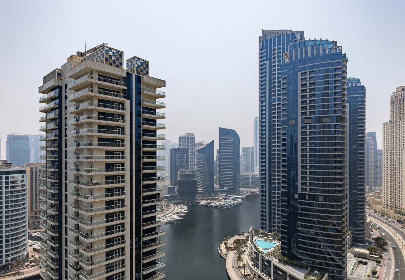 Apartment in Dubai - Ultimate Luxury Penthouse w/ Pool & Marina Views 