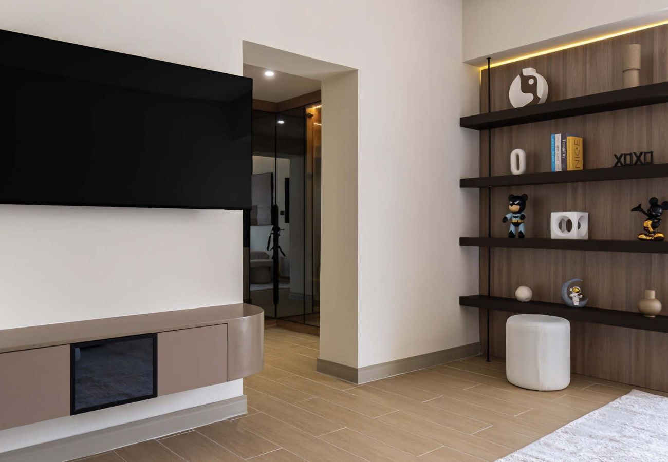 Apartment in Dubai - Ultimate Luxury Penthouse w/ Pool & Marina Views 