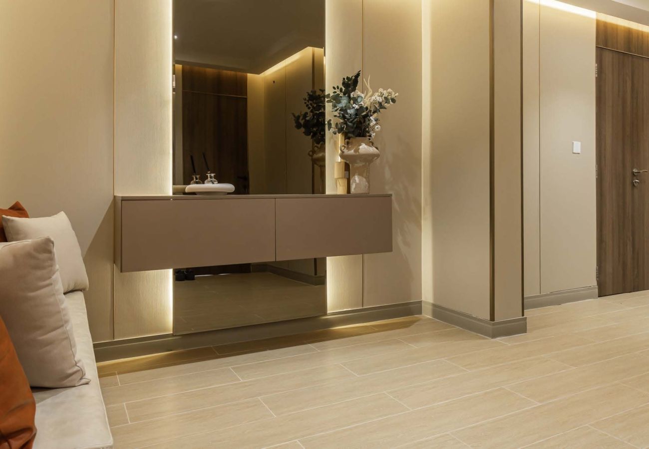 Apartment in Dubai - Ultimate Luxury Penthouse w/ Pool & Marina Views 