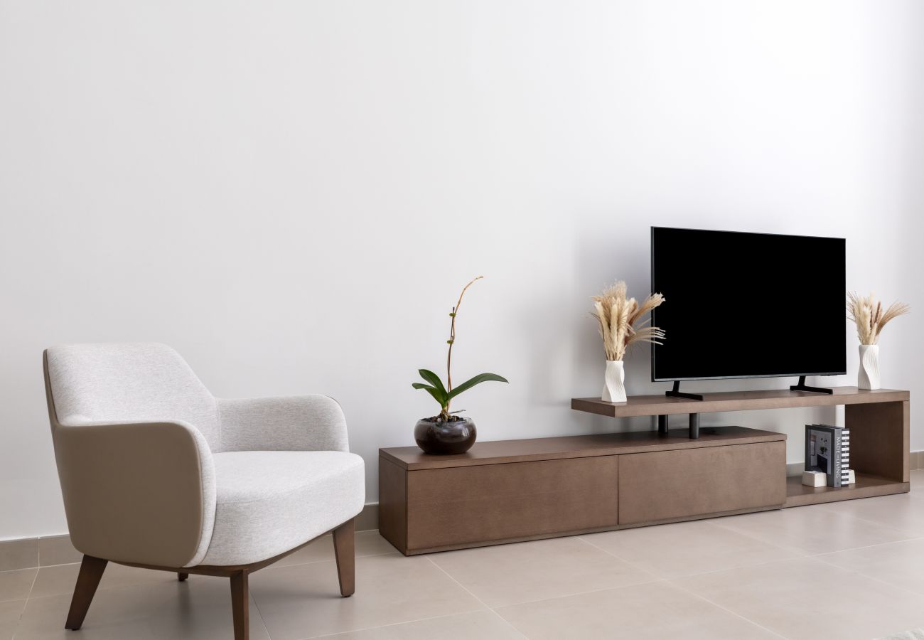 Apartment in Abu Dhabi - Relaxed Yas living with Resort-Style Facilities 