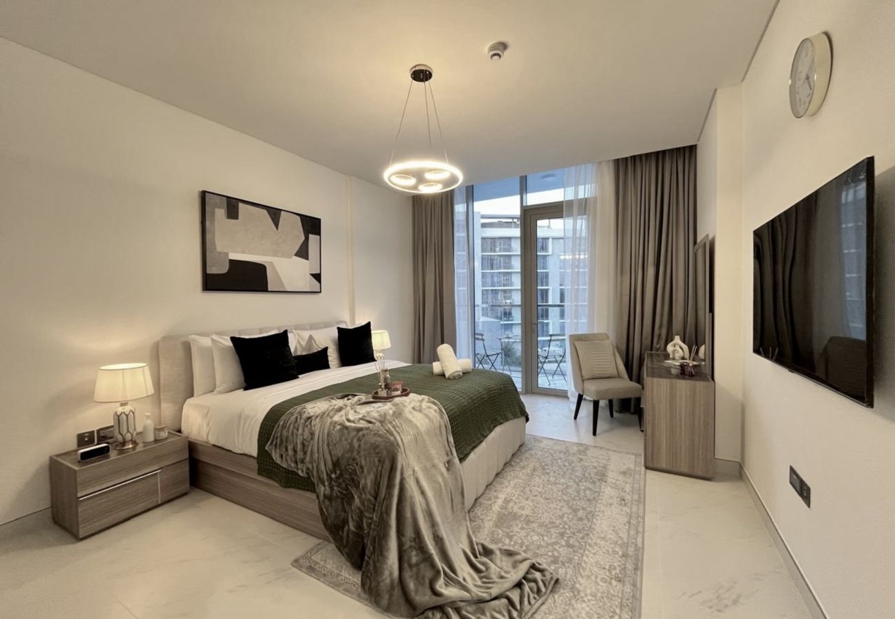 Apartment in Dubai -  Modern Family Retreat w/ Dubai Skyline Views 