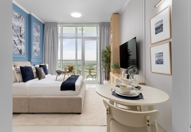 Studio in Dubai - Elegant Studio Retreat in Damac Hills