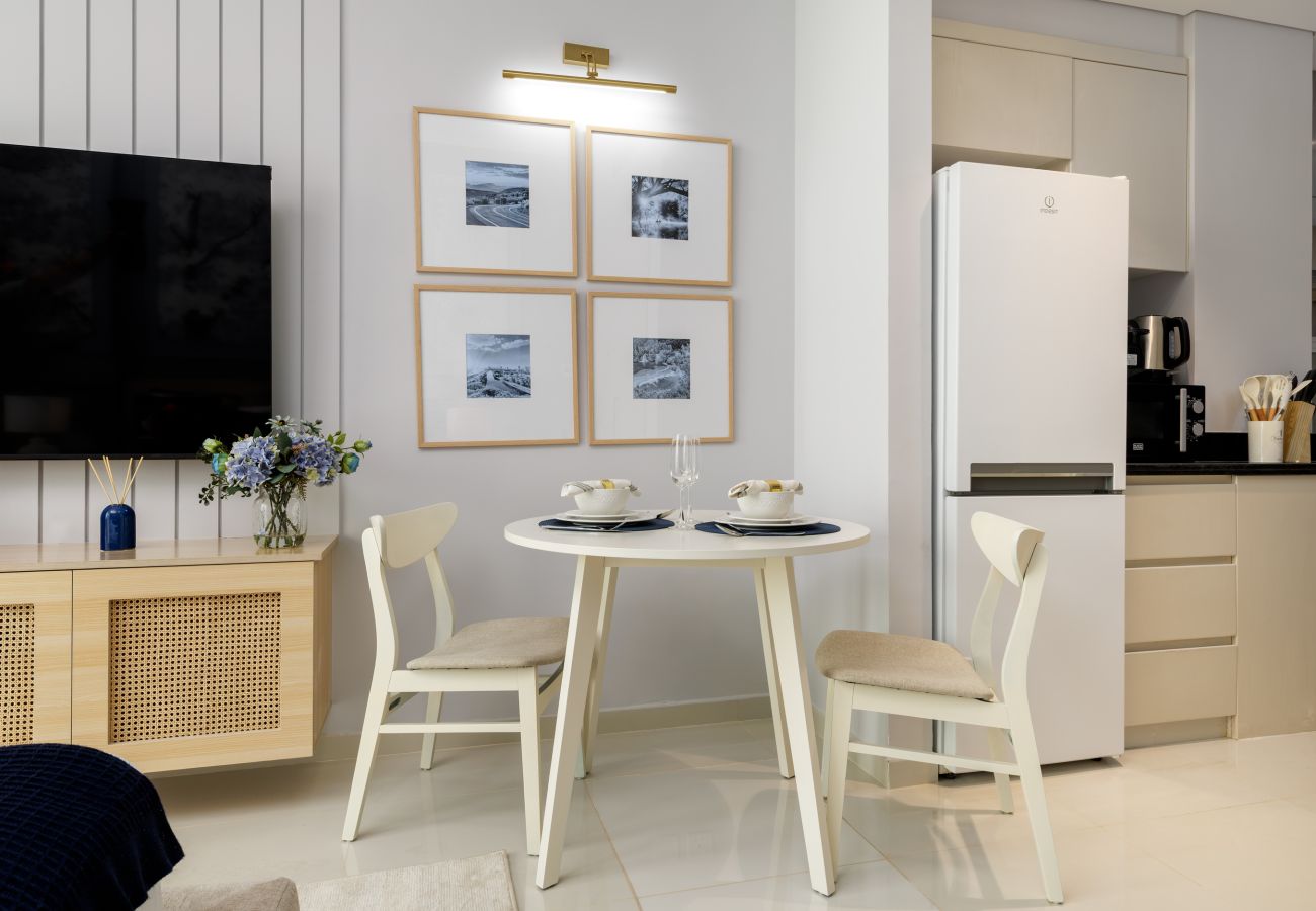 Studio in Dubai - Elegant Studio Retreat in Damac Hills
