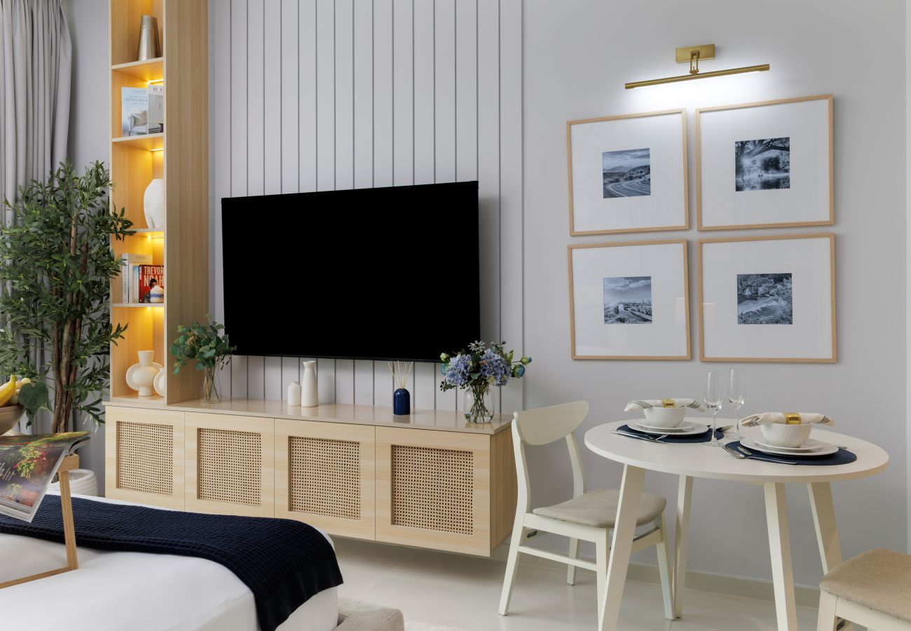 Studio in Dubai - Elegant Studio Retreat in Damac Hills