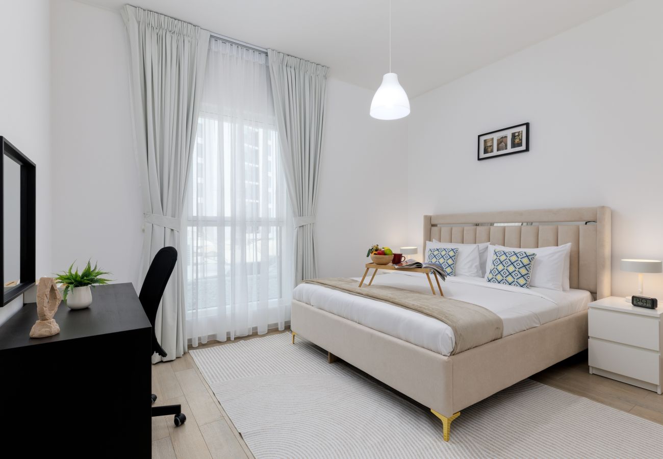 Apartment in Abu Dhabi - Stylish Yas Island Escape close to ALL attractions