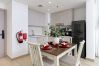Apartment in Abu Dhabi - Stylish Yas Island Escape close to ALL attractions