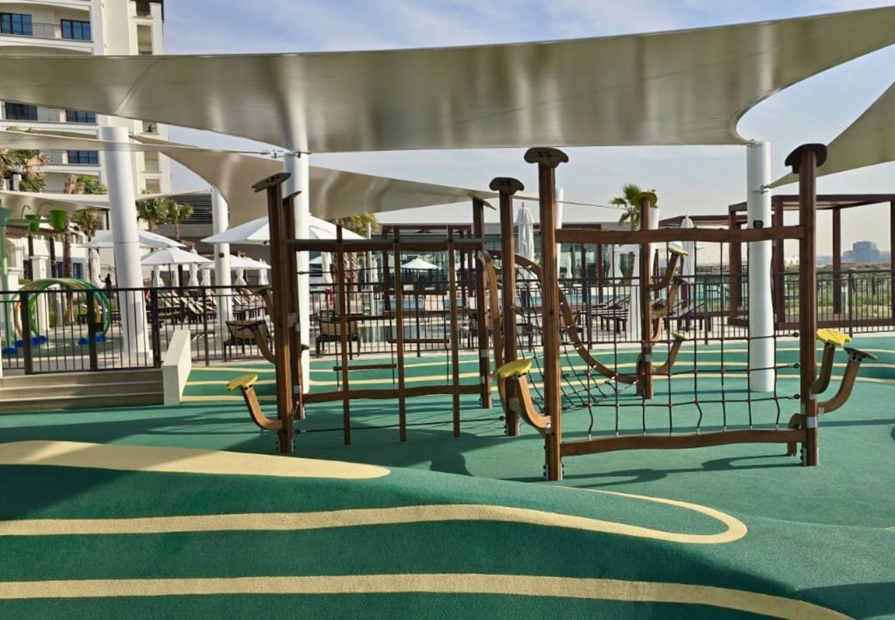 Apartment in Abu Dhabi - Serene Yas Island Hideaway w/ Resort Facilities