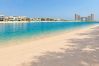 Villa in Dubai -  Classic Beachfront Villa w/ Pool on Palm Jumeirah 