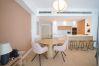 Apartment in Dubai - Bright Downtown Retreat w/ Panoramic Skyline Vws 