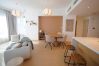 Apartment in Dubai - Bright Downtown Retreat w/ Panoramic Skyline Vws 